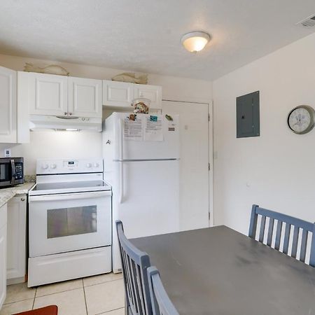Cute Apt With Backyard And Grill - Steps To โคโคบีช ภายนอก รูปภาพ