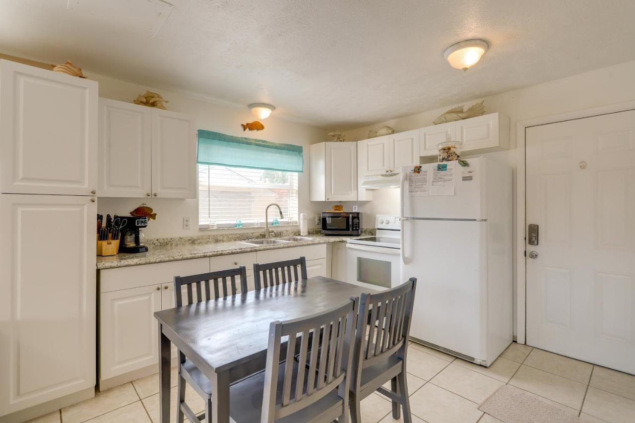 Cute Apt With Backyard And Grill - Steps To โคโคบีช ภายนอก รูปภาพ